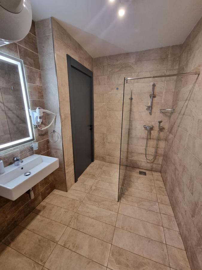 Korzo Suites Msida Luxury Penthouse With Pool מראה חיצוני תמונה